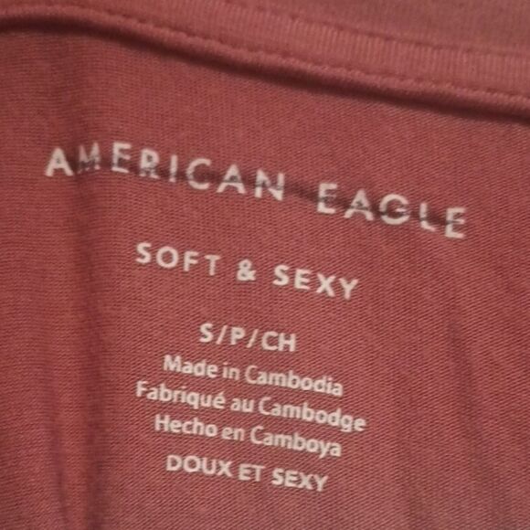 American Eagle Soft & Sexy Brick Red V-neck Shirt Women's Sz Small Petite - Picture 2 of 7